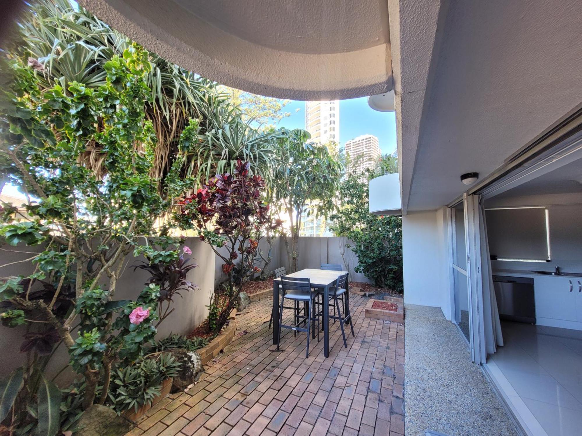 Surfers Chalet Gold Coast Bagian luar foto