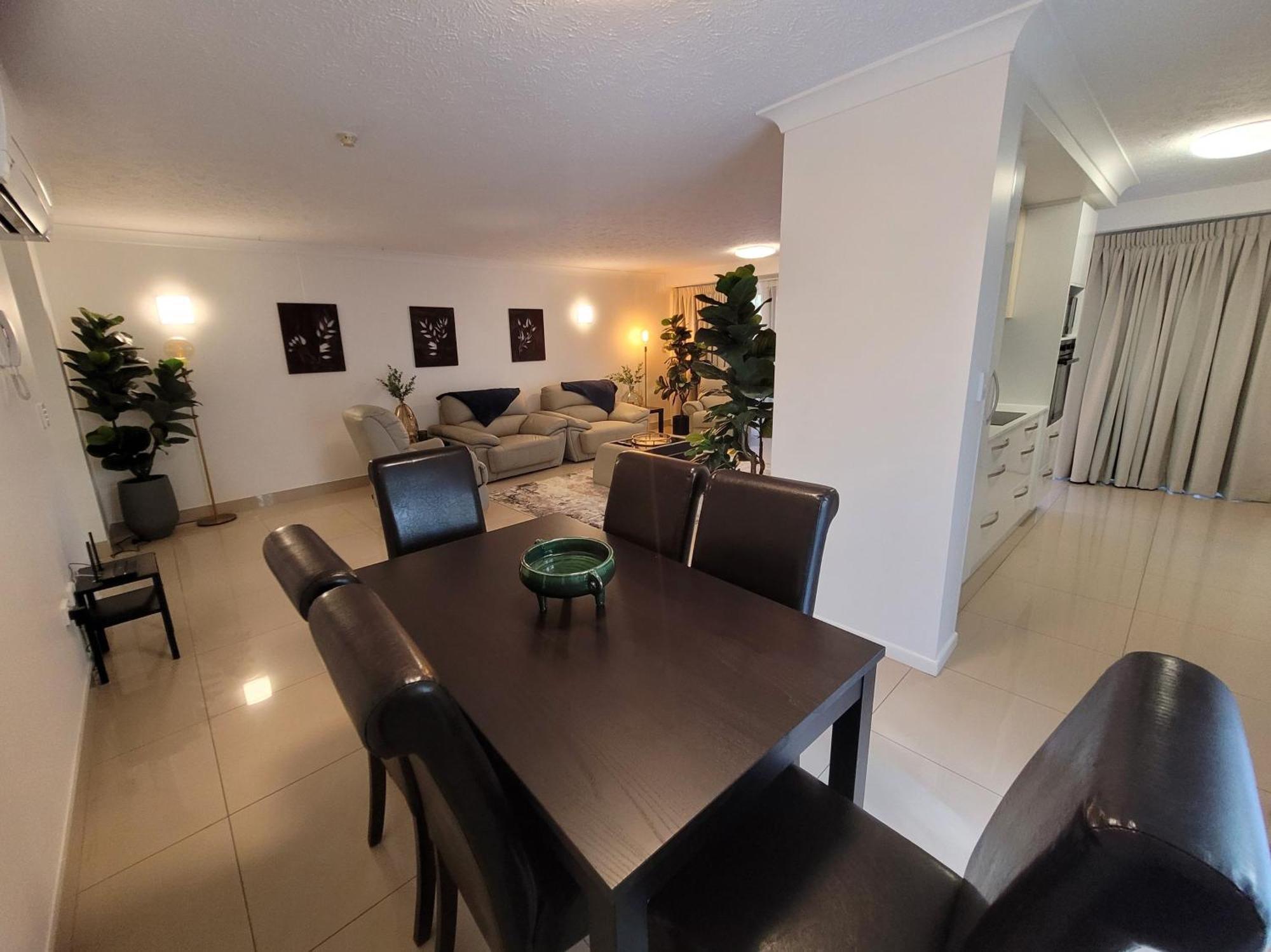Surfers Chalet Gold Coast Bagian luar foto